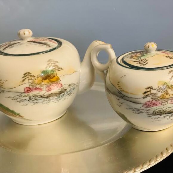 Set of Japanese Lidded Teapot and Sugar Bowl Hand Painted Geisha Girl Porcelain - Picture 4 of 15